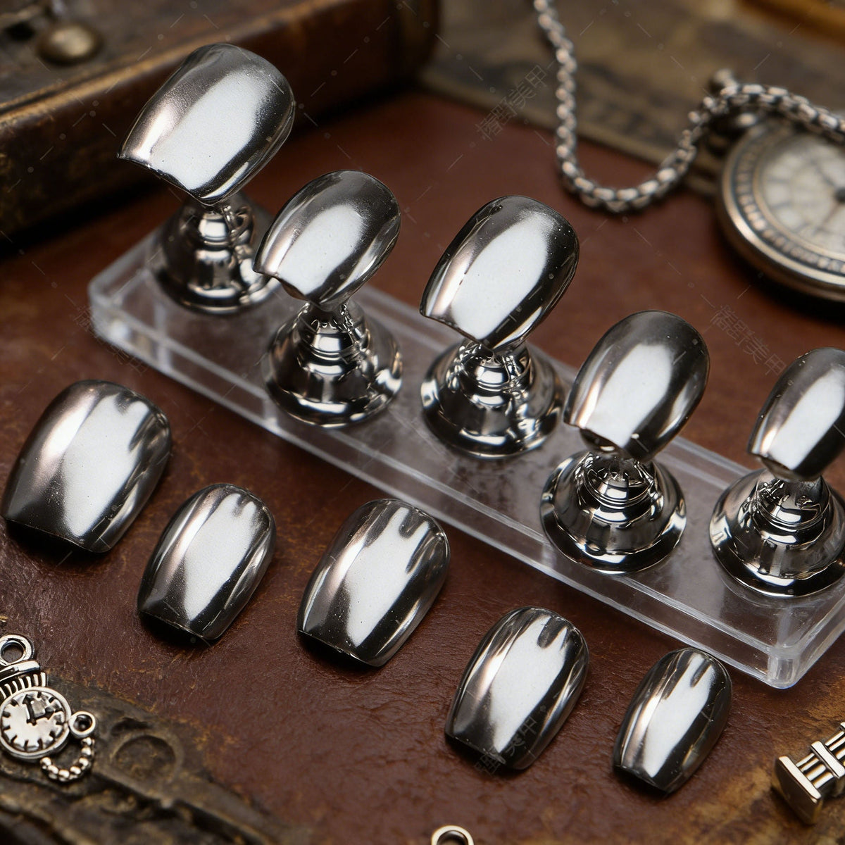Metallic Press-On Nail Set — product view 4