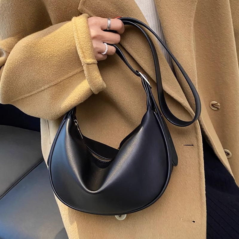 Minimalist Structured Shoulder Bag LoungeYard — product view 4