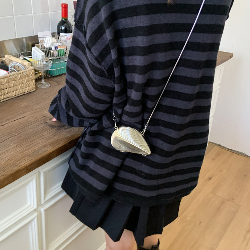 Shell-Shaped Crossbody Bag LoungeYard — product view 7