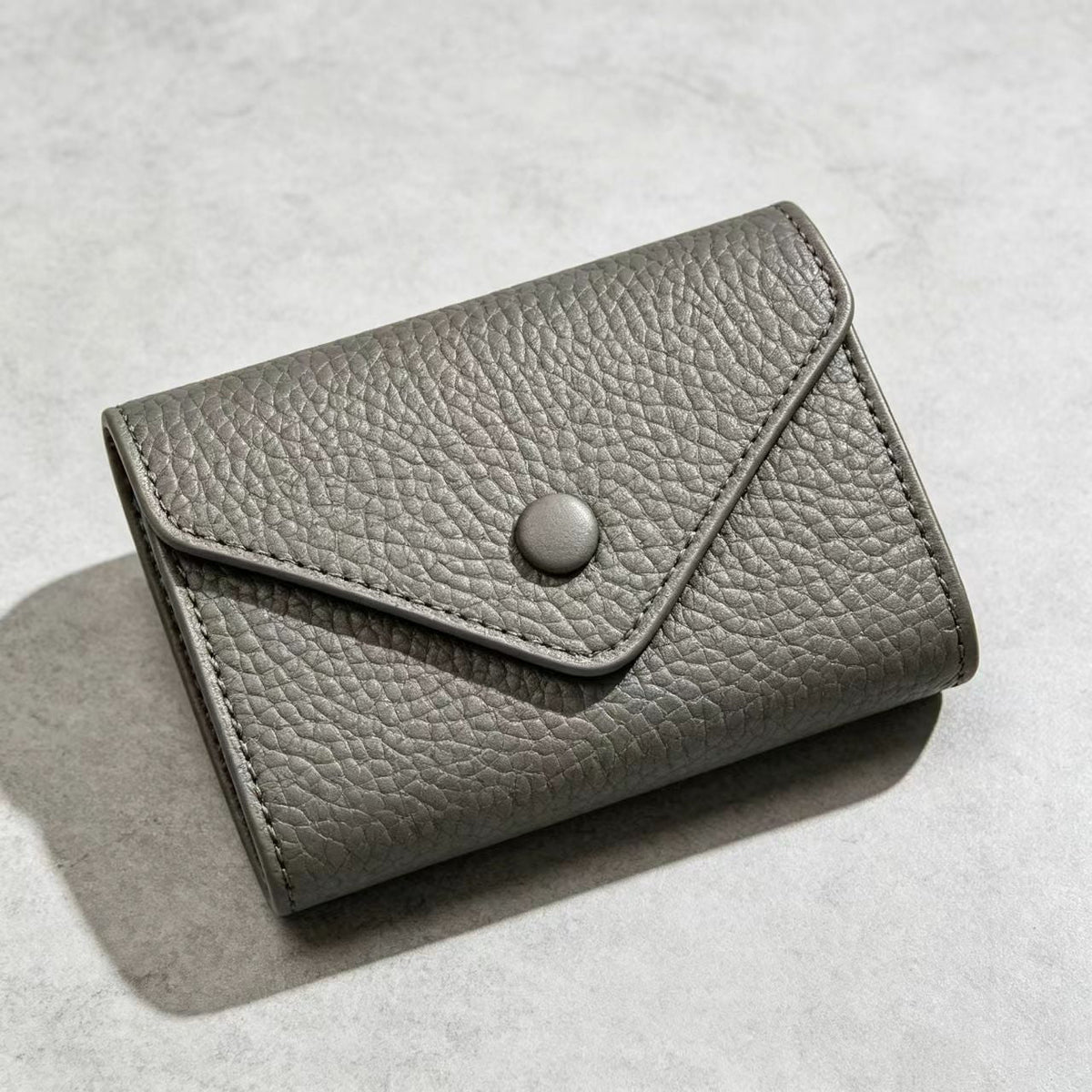 Minimalist Leather Cardholder — product view 3