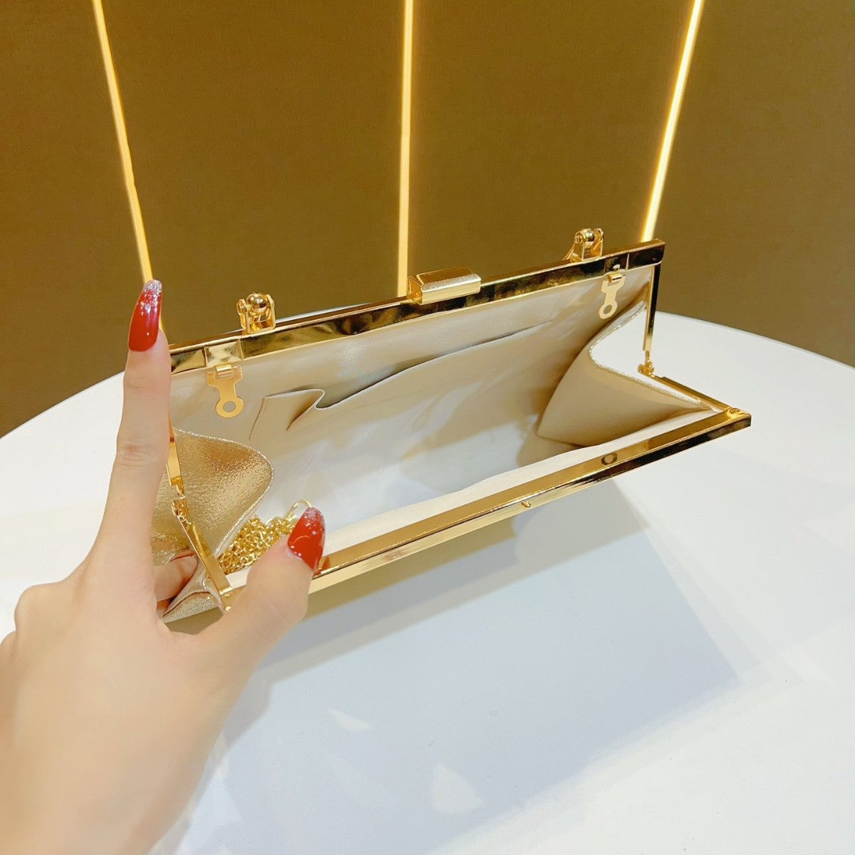 Glamorous Sparkling Evening Handbag — product view 3
