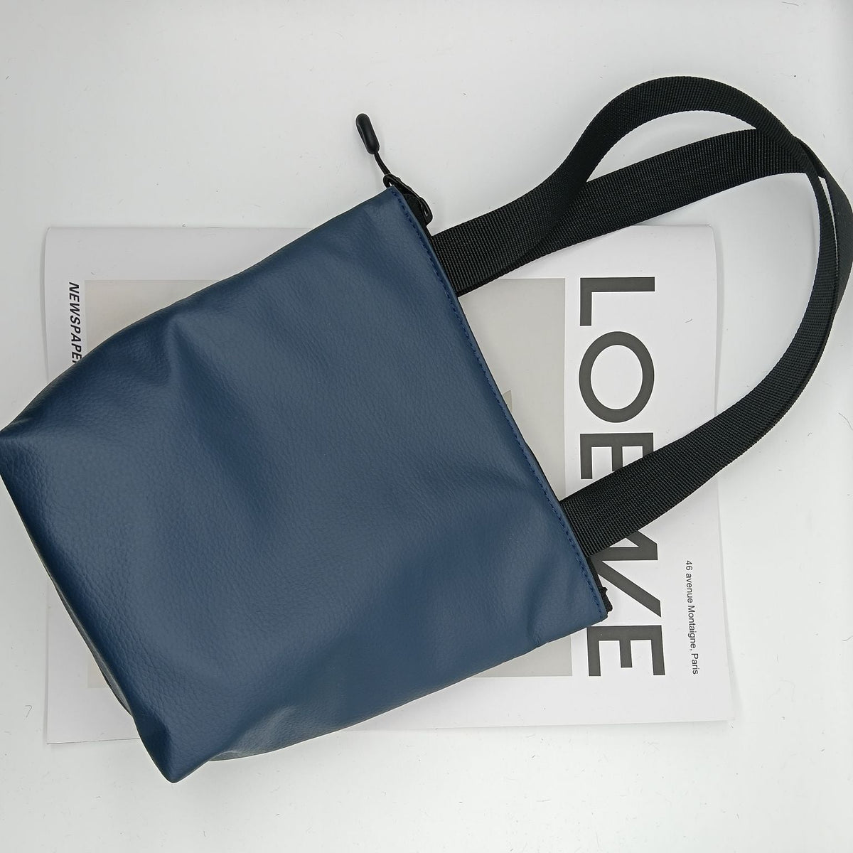 Stylish Practical Handbag LoungeYard — product view 6