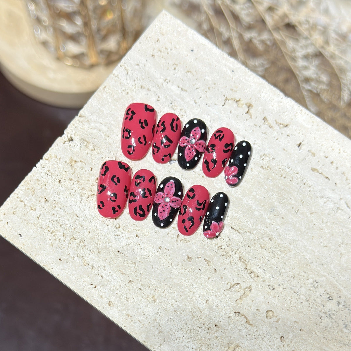 Artistic Leopard Print Press-On Nails — product view 3