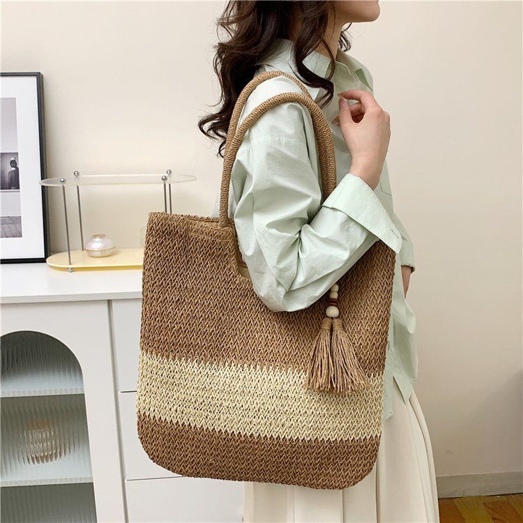 Hand-knotted Seasonal Beach Bag LoungeYard — product view 1