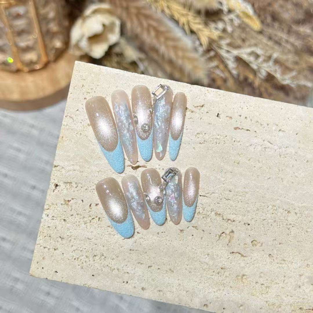 Decorative Glamour Press-On Nail Set — product view 1