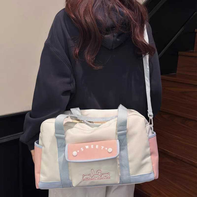 Trendy Multi-Functional Gym Duffle Bag LoungeYard — product view 3