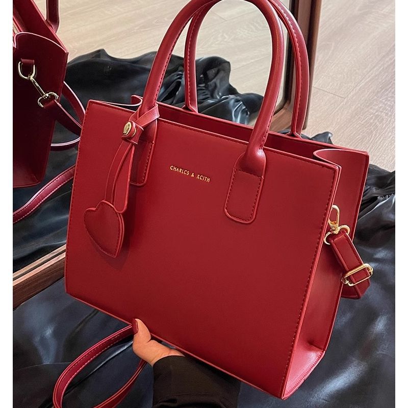 Sophisticated Leather Tote Bag LoungeYard — product view 1