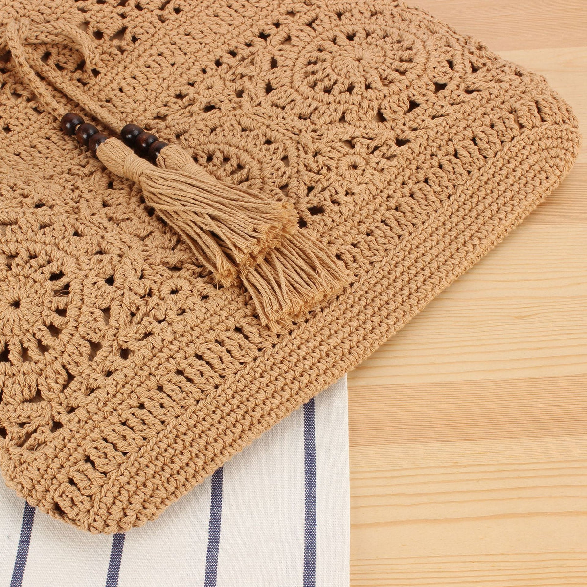 Handbag in Creative Macrame Design with Tassel Detail LoungeYard — product view 4
