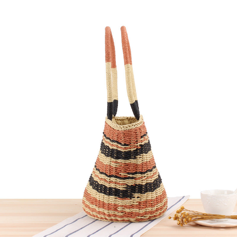 Braided beach bag with wide carrying handle LoungeYard — product view 2