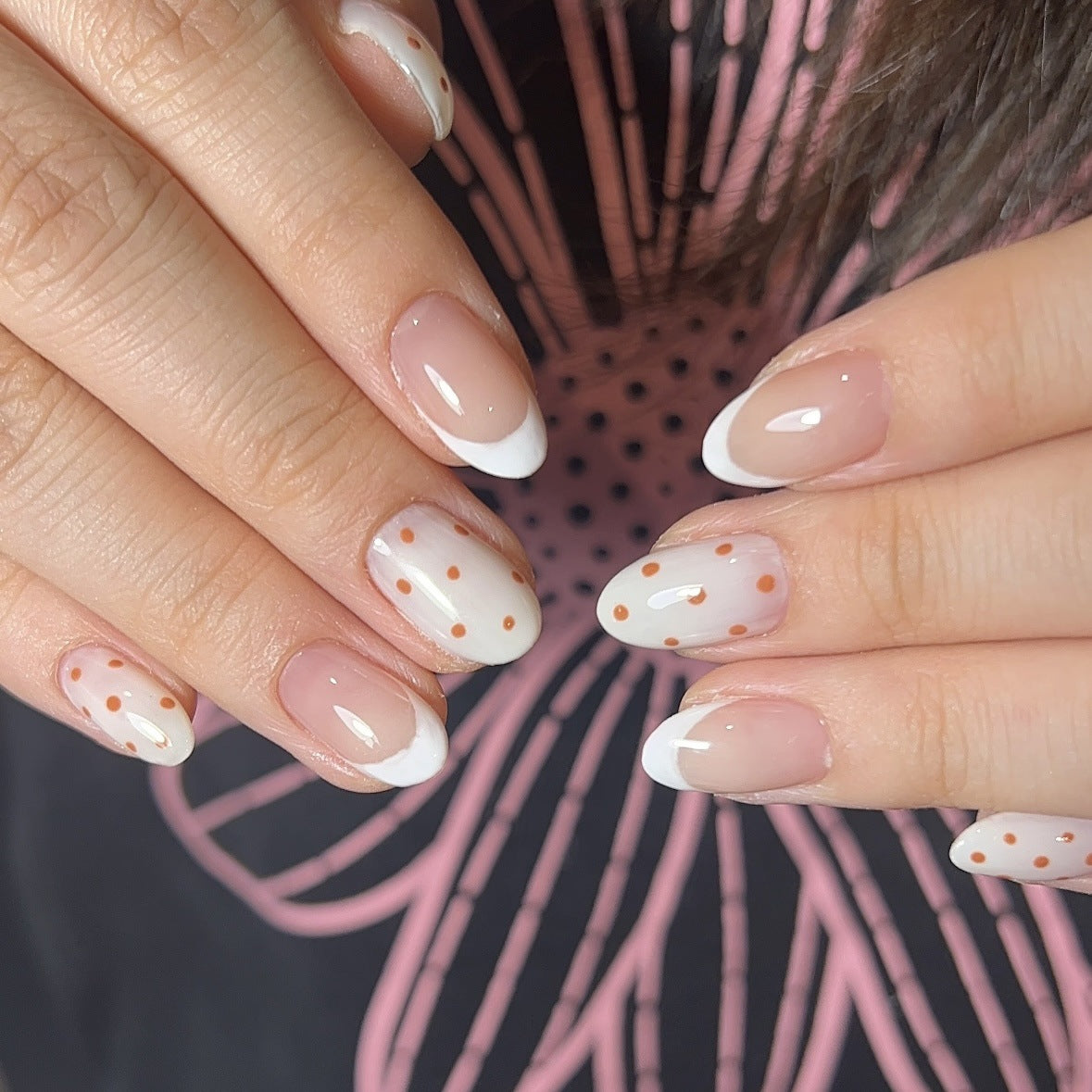 Elegant Polka Dot Press-On Nail Set — product view 2