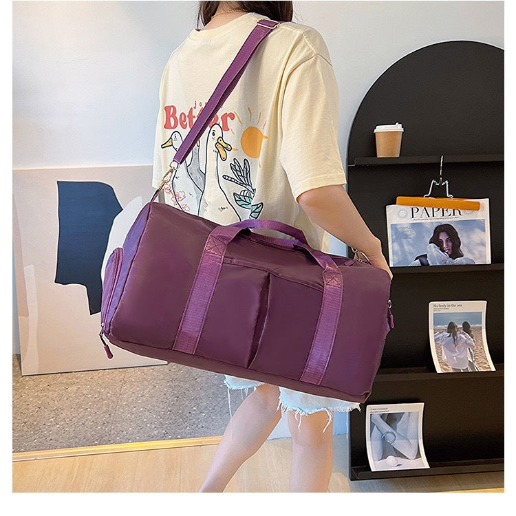 Sporty Travel Bag LoungeYard — product view 1