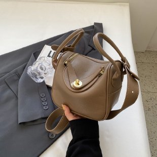 Structured Leather Handbag LoungeYard — product view 6