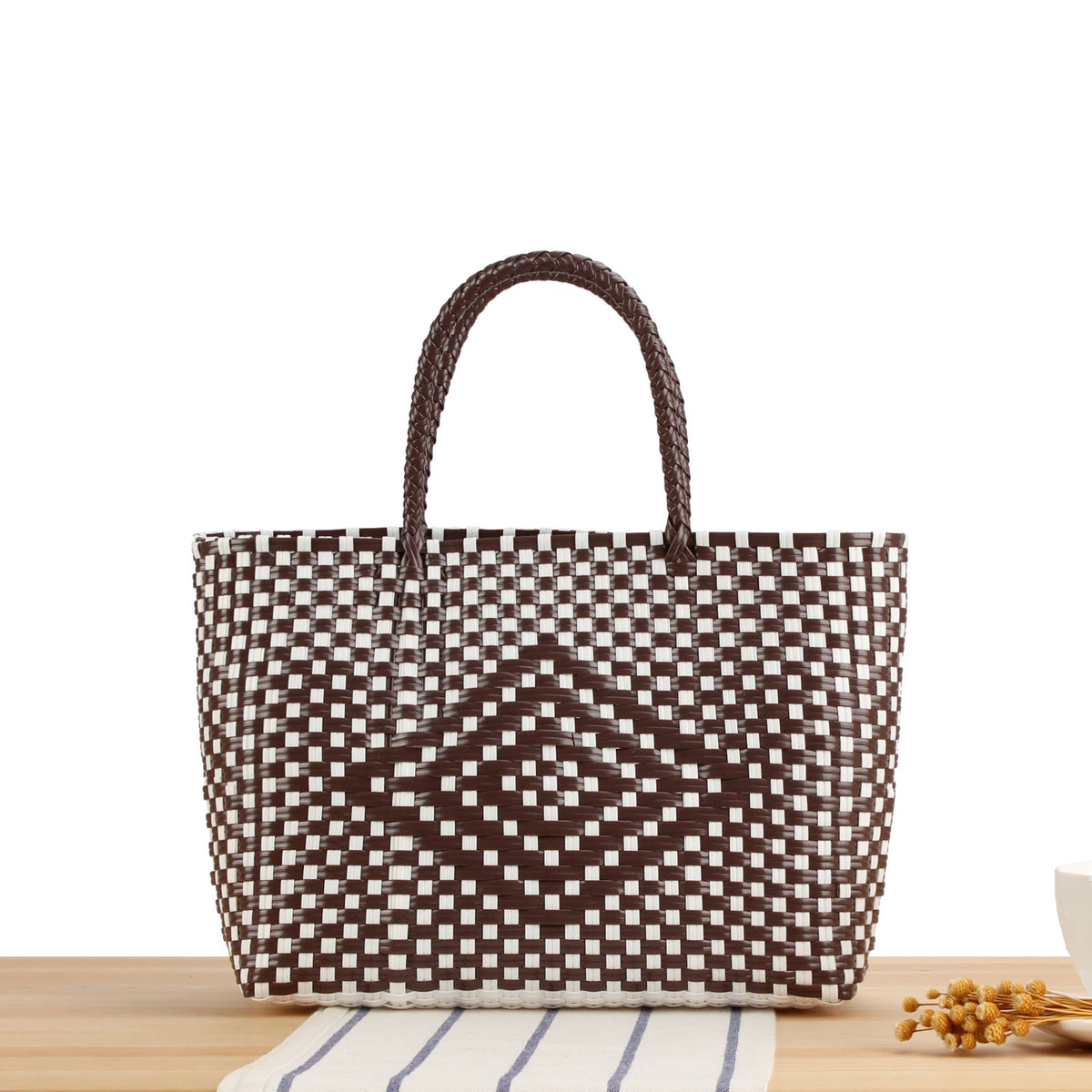 Braided Tote Bag Made of Robust Material with Structured Design LoungeYard — product view 5