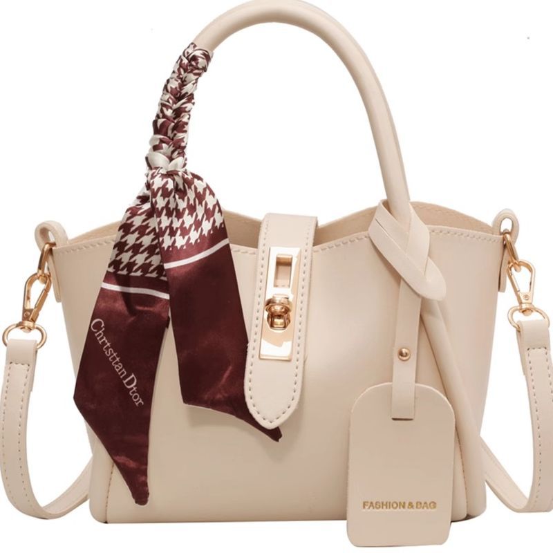 Stylish Multi-Functional Handheld Purse LoungeYard — product view 5