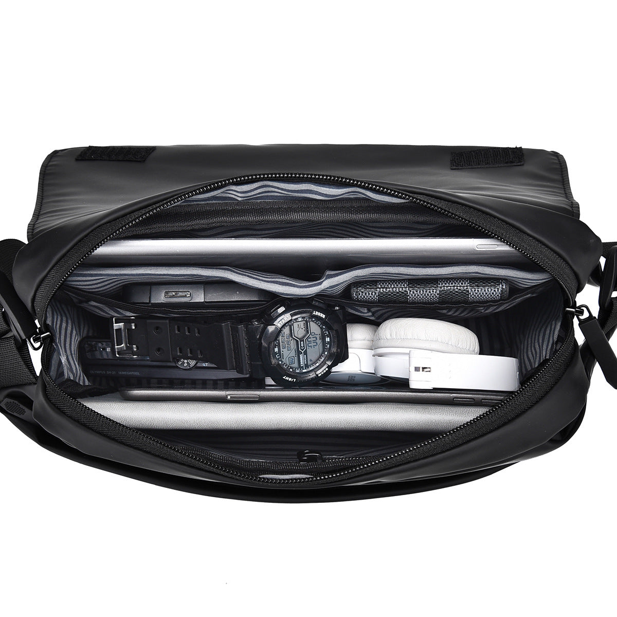 Waterproof Convertible Sling Bag LoungeYard — product view 2