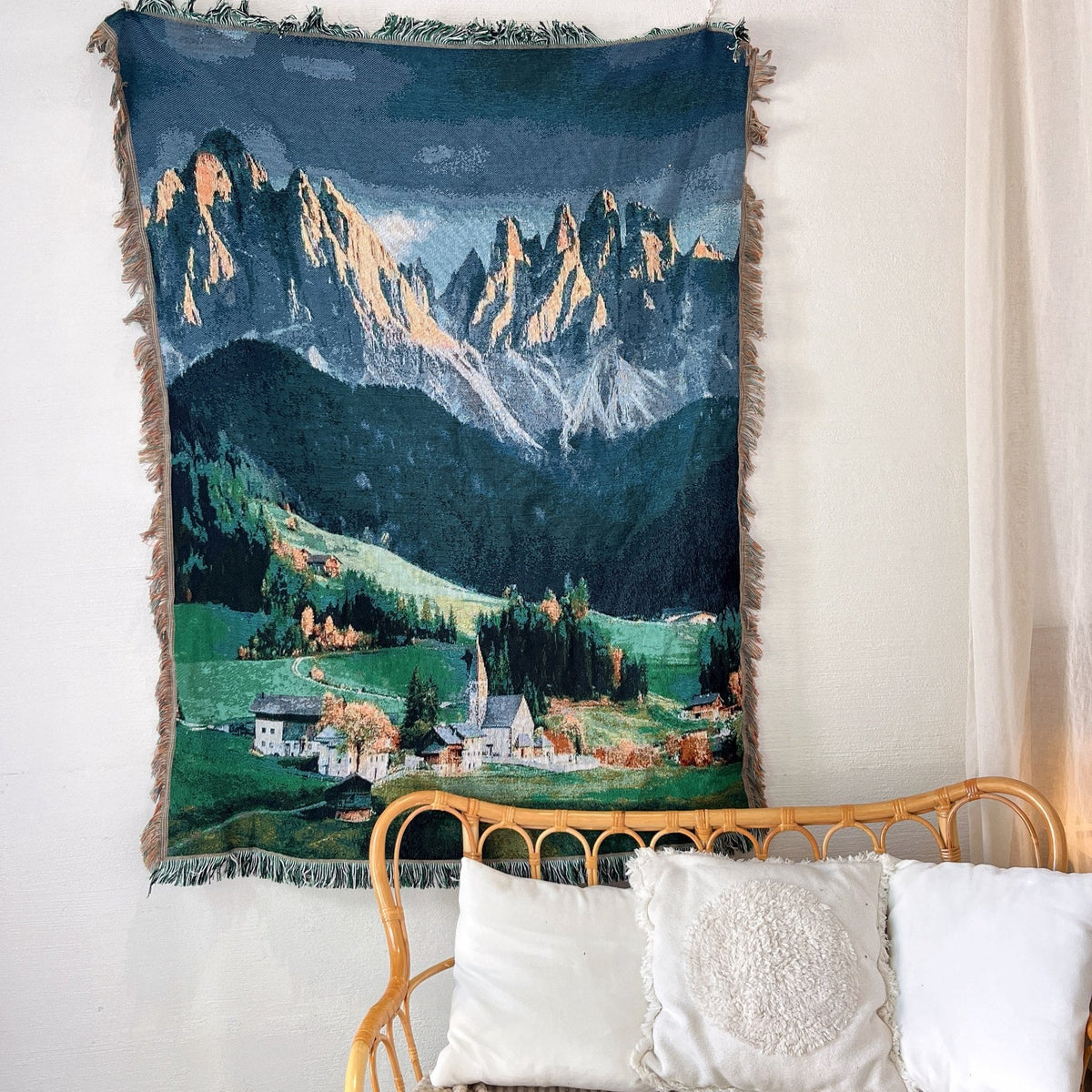 Scenic Mountain Tapestry Blanket — product view 2