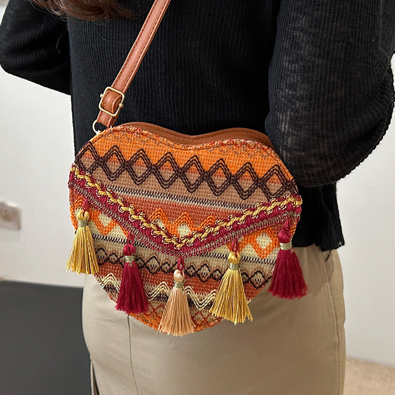 Bohemian Heart-Shaped Crossbody Bag — product view 6