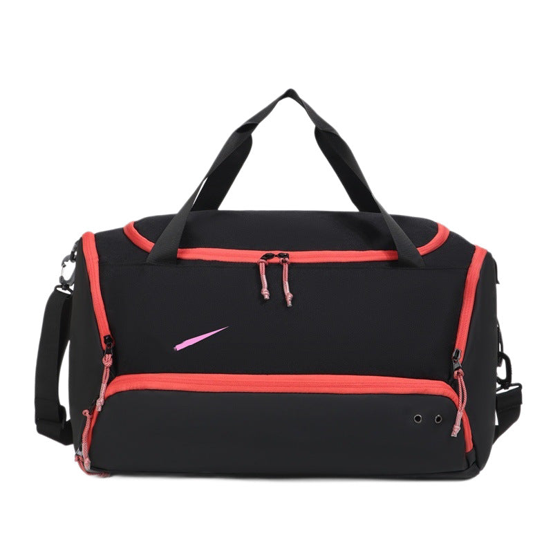Sporty travel bag with intelligent organization system LoungeYard — product view 5