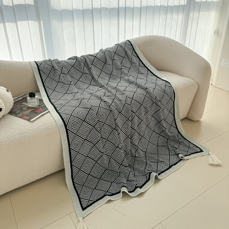 Geometric Patterned Throw Blanket — product view 5