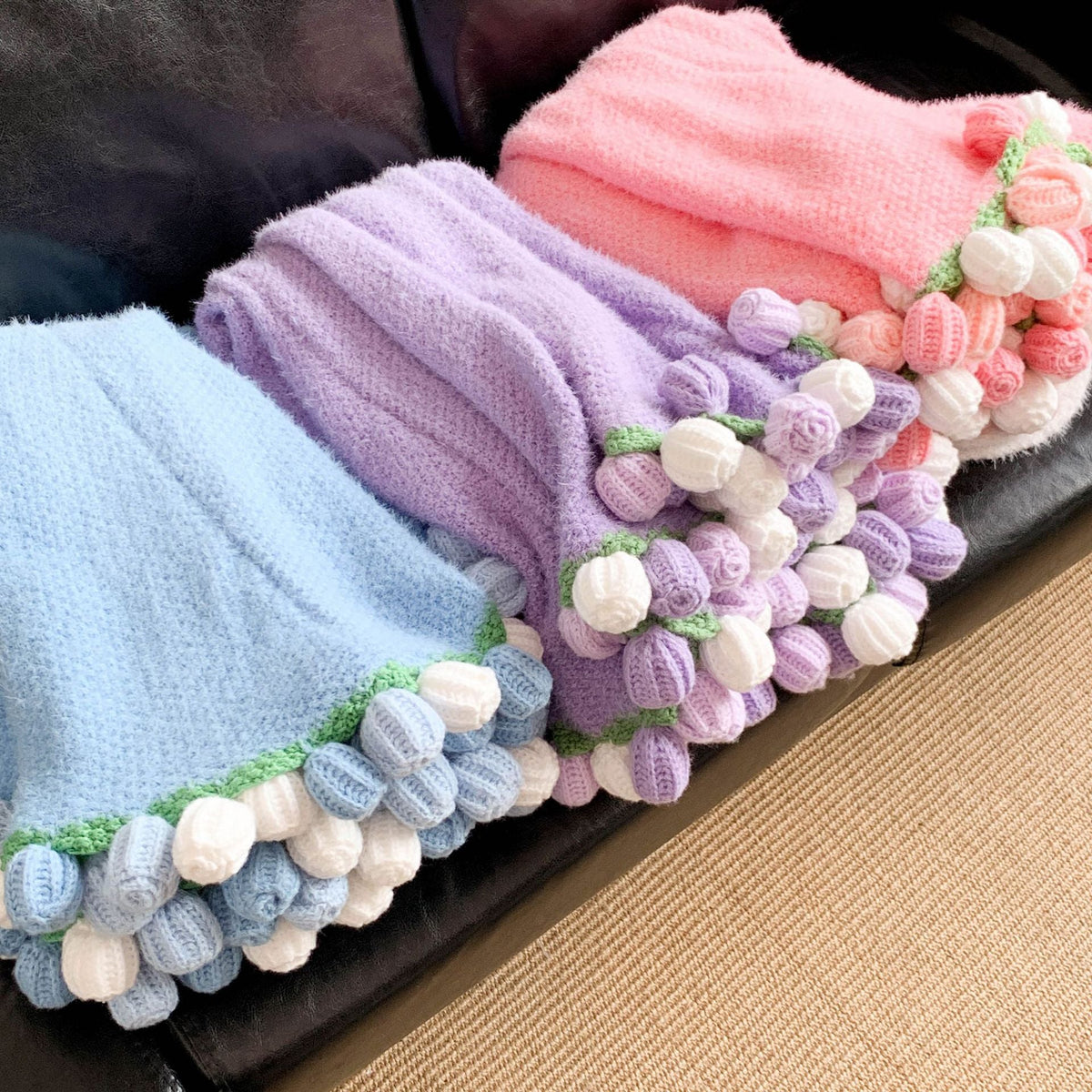 Cozy Blanket LoungeYard — product view 3