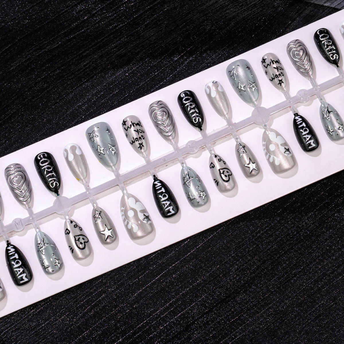Artistic Patterned Press-On Nail Set — product view 4