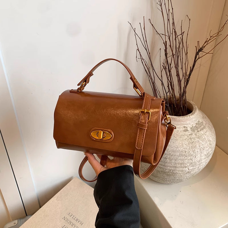 Elegant Structured Handheld Purse LoungeYard — product view 7