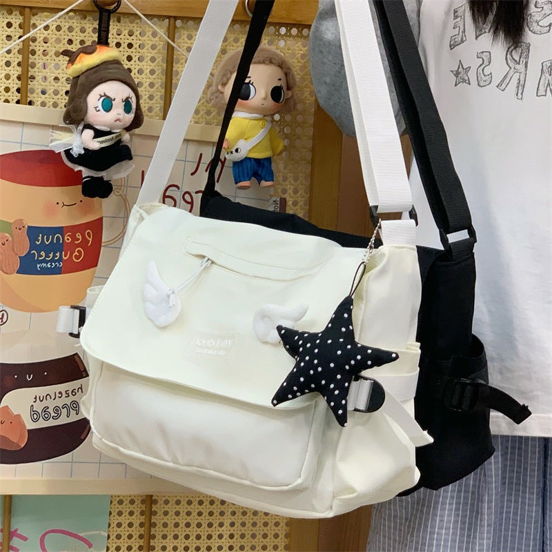 Casual Utility Messenger Bag LoungeYard — product view 3