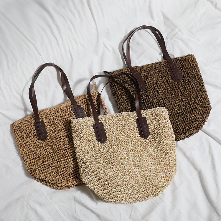 Generous wicker tote bag with leather handles LoungeYard — product view 4