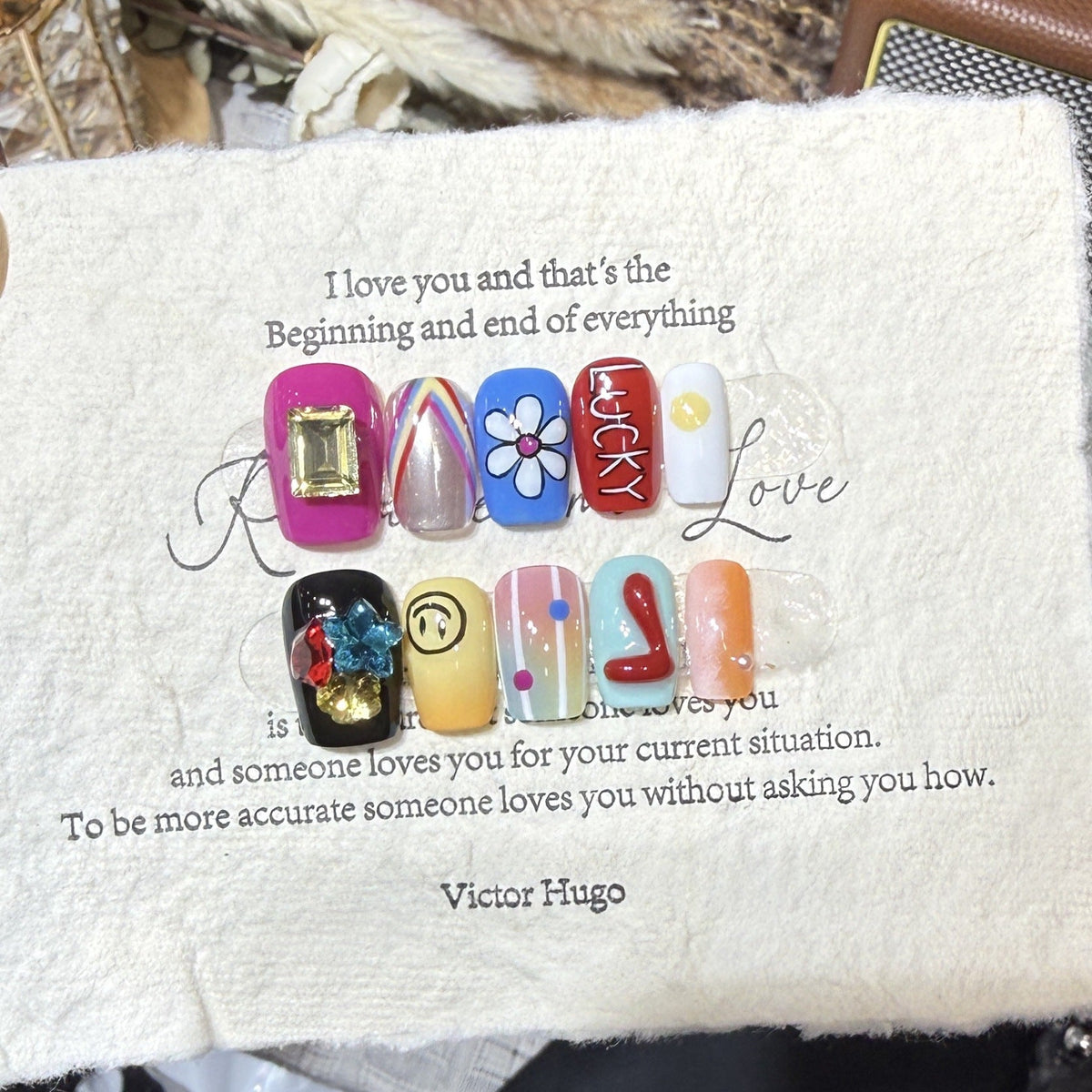 Creative Decorative Nail Art Press-On Set — product view 2