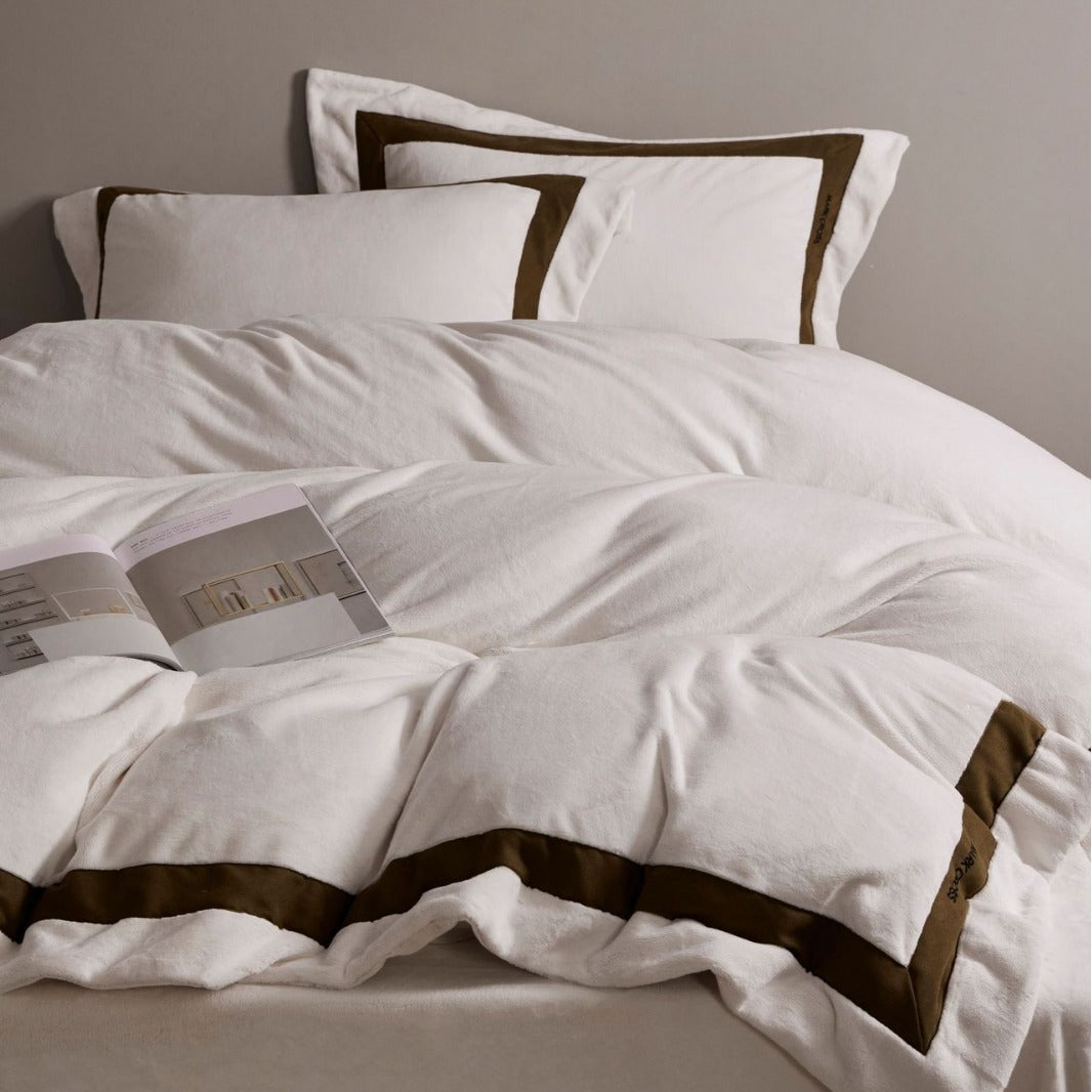Luxurious velvet bedding set with contrasting satin trim — product view 1