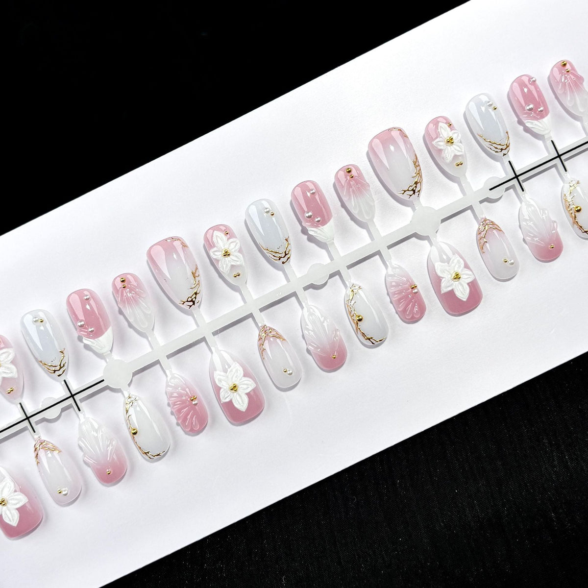 Elegant Decorative Press-On Nail Design Set — product view 2