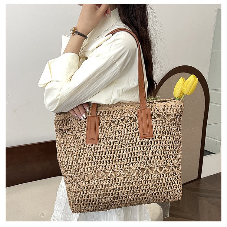 Handmade beach bag with wide leather handles LoungeYard — product view 2