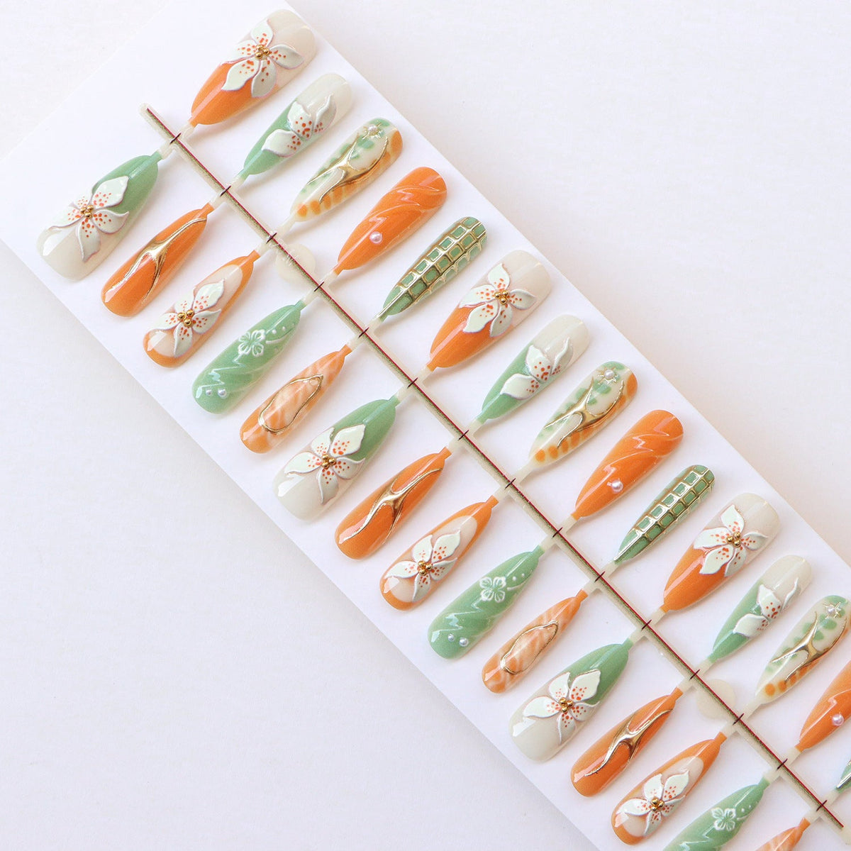 Floral Themed Decorative Press-On Nails — product view 2