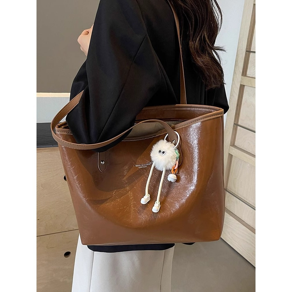 Premium Textured Tote Bag LoungeYard — product view 5