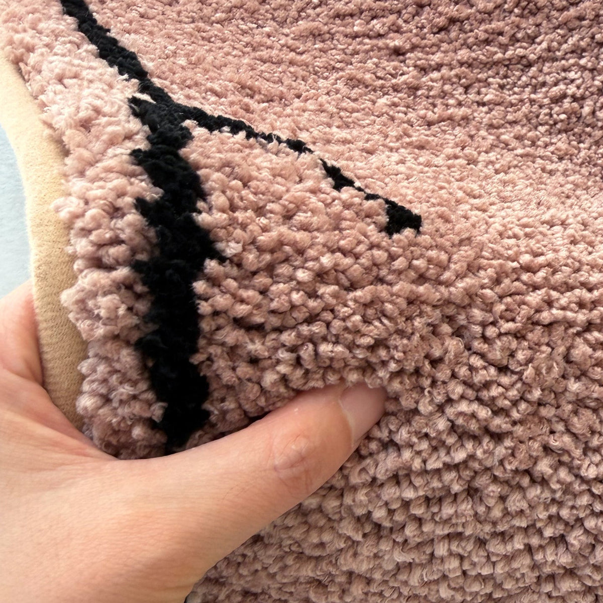 Playful Dog-Themed Bath Mat Bowlift — product view 2