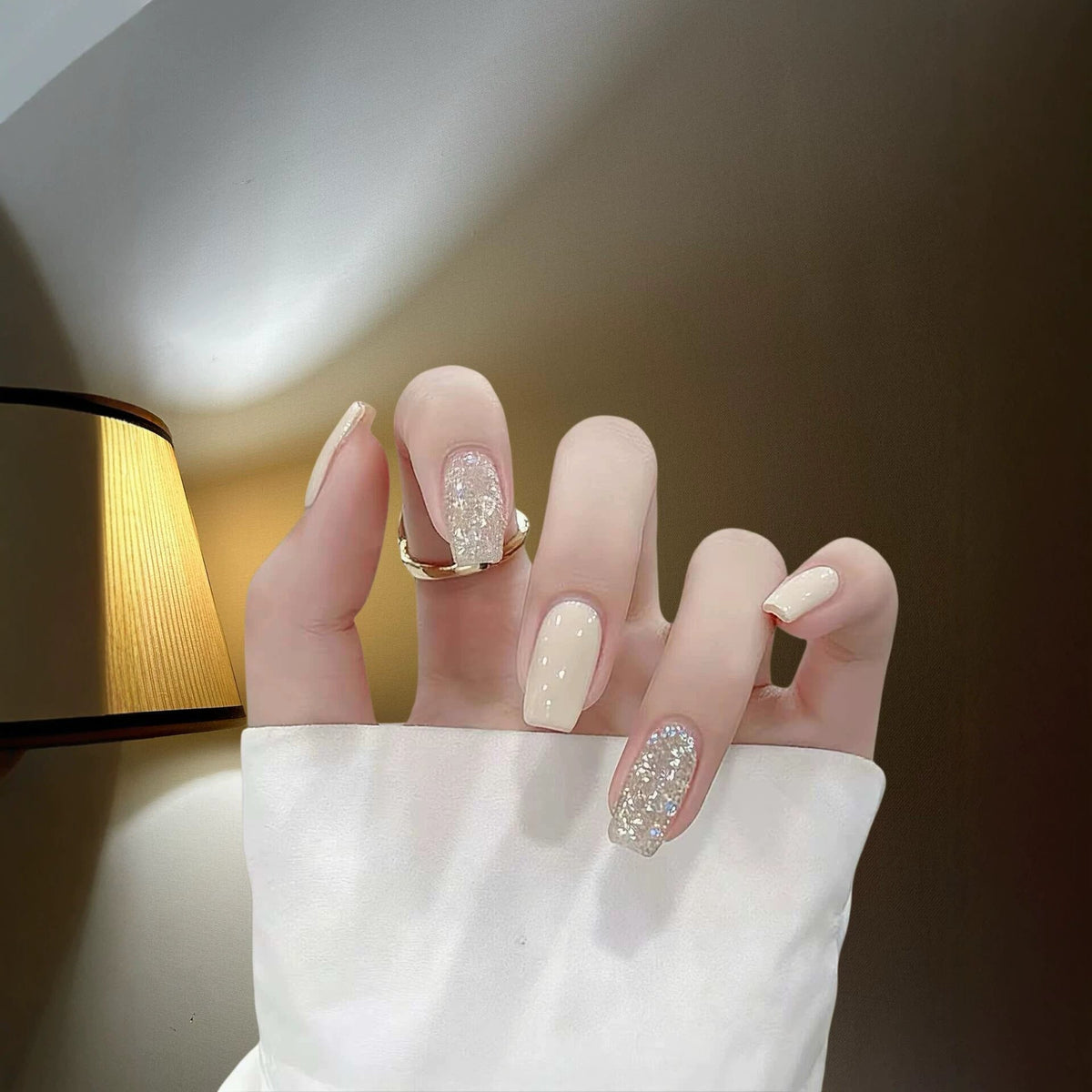 Glittery Press-On Nail Extensions — product view 2