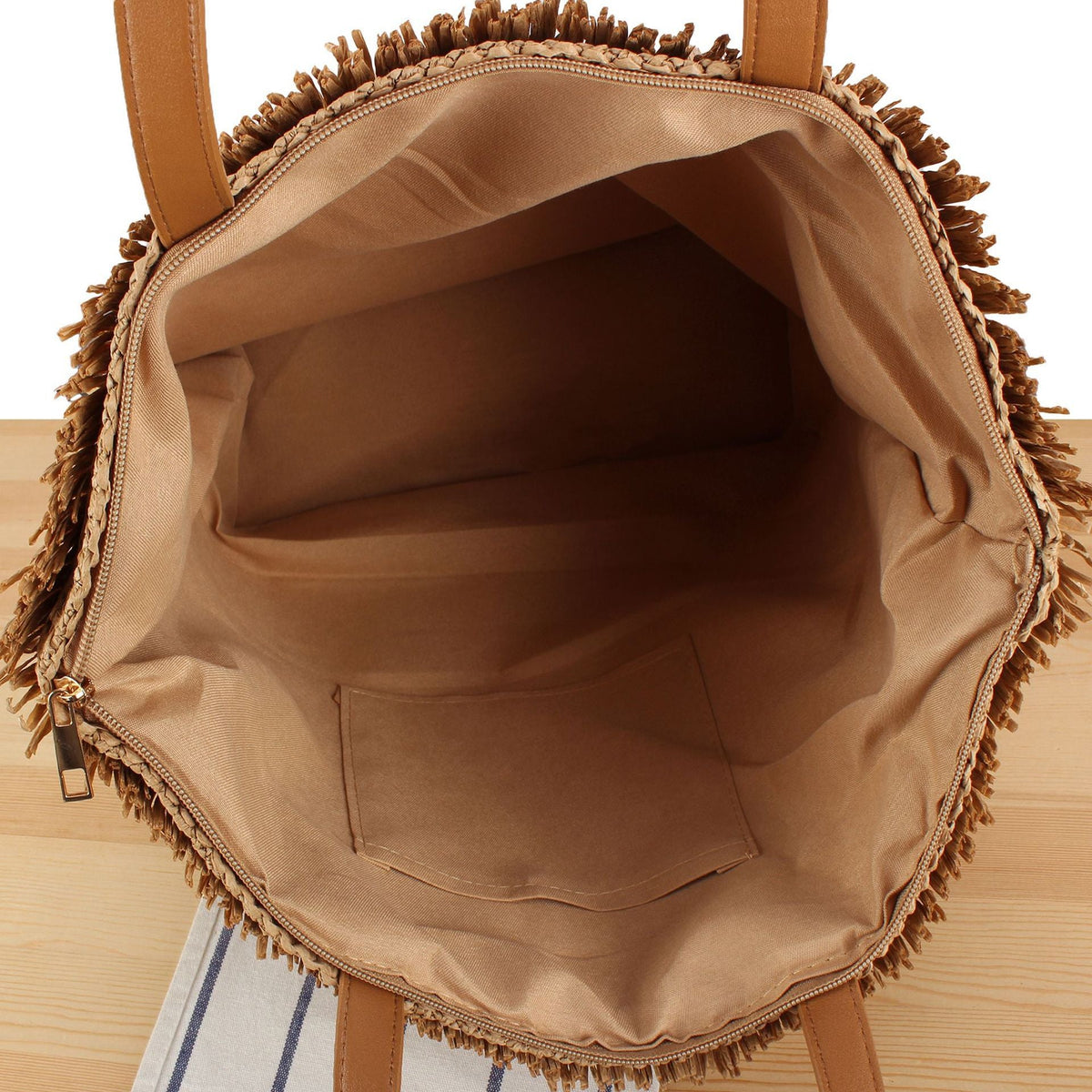 Large shopping bag with stylish fringes LoungeYard — product view 3