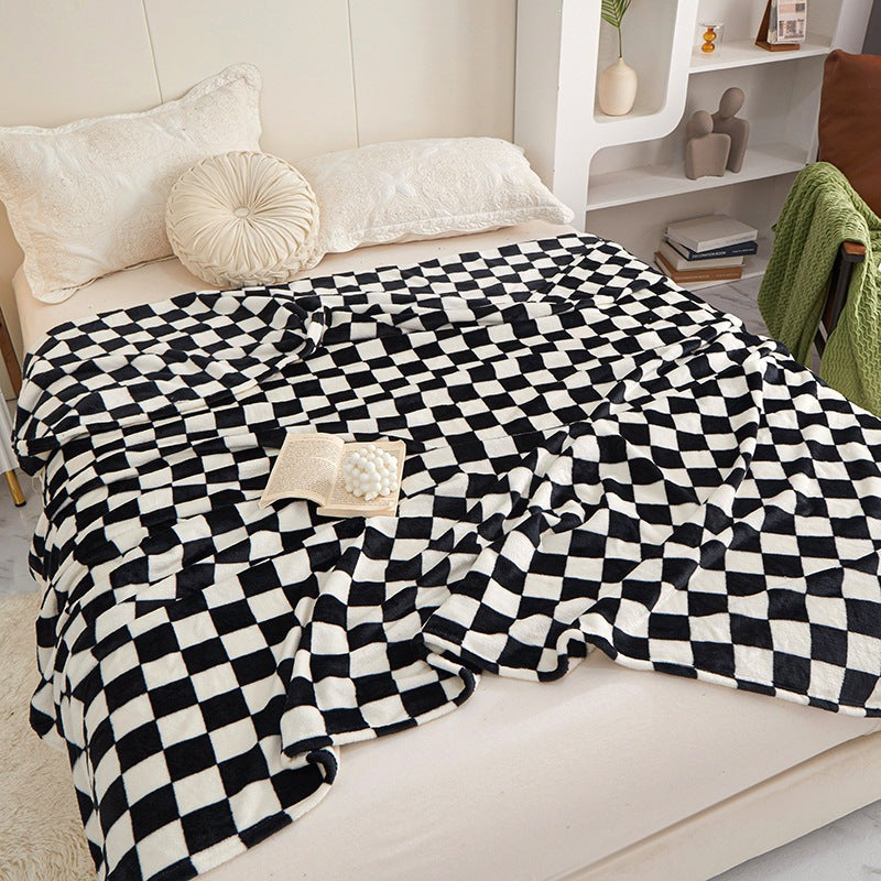 Checkered Fleece Throw Blanket — product view 2
