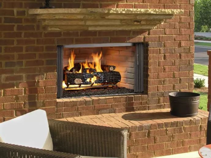 Majestic - 42&quot; Outdoor Villawood Wood Fireplace W/ Traditional Or Herringbone Refractory - ODVILLA-42-B