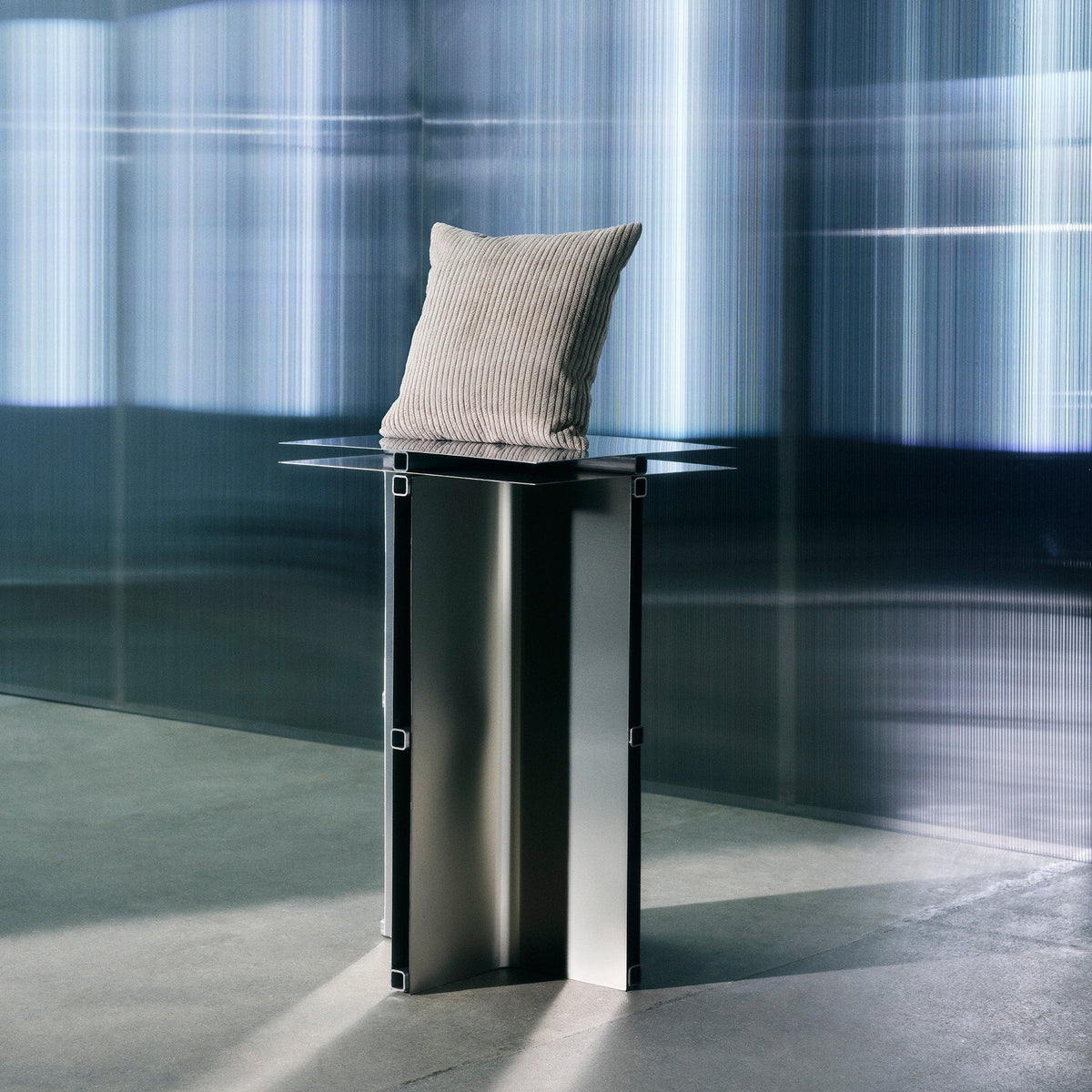 SJUR 16x16 — product view 2