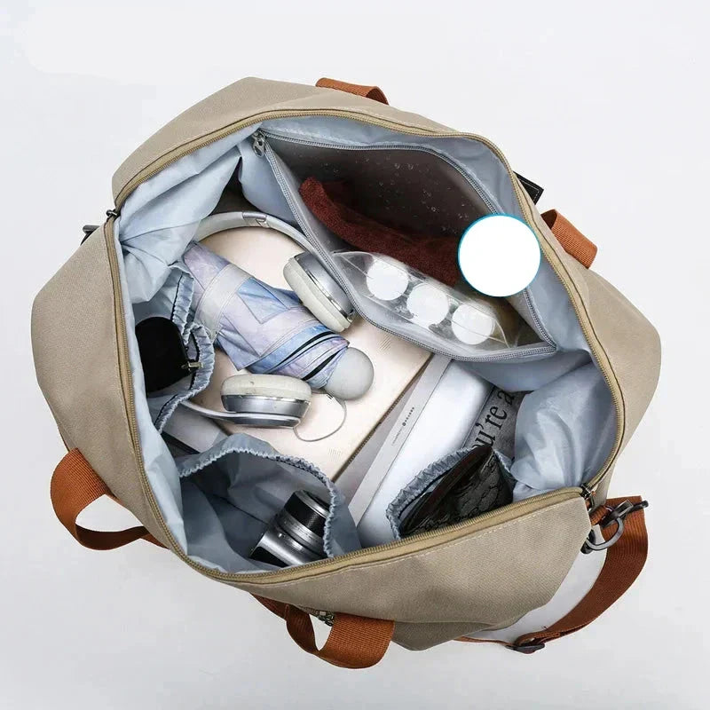 LoungeYard | CarryOnFit - Crossbody Travel Bag and Sports Bag — product view 3