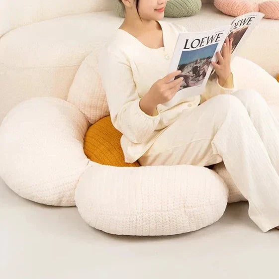 LoungeYard | Daisy Cushion — product view 4