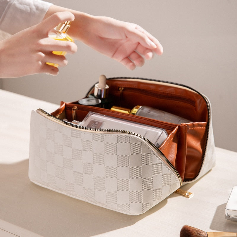 LoungeYard | Luxury Checkered Make-up Cosmetic Bag — product view 1