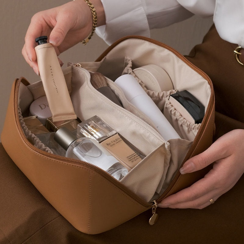 LoungeYard | Elegant Large Capacity Travel Cosmetic Bag — product view 2