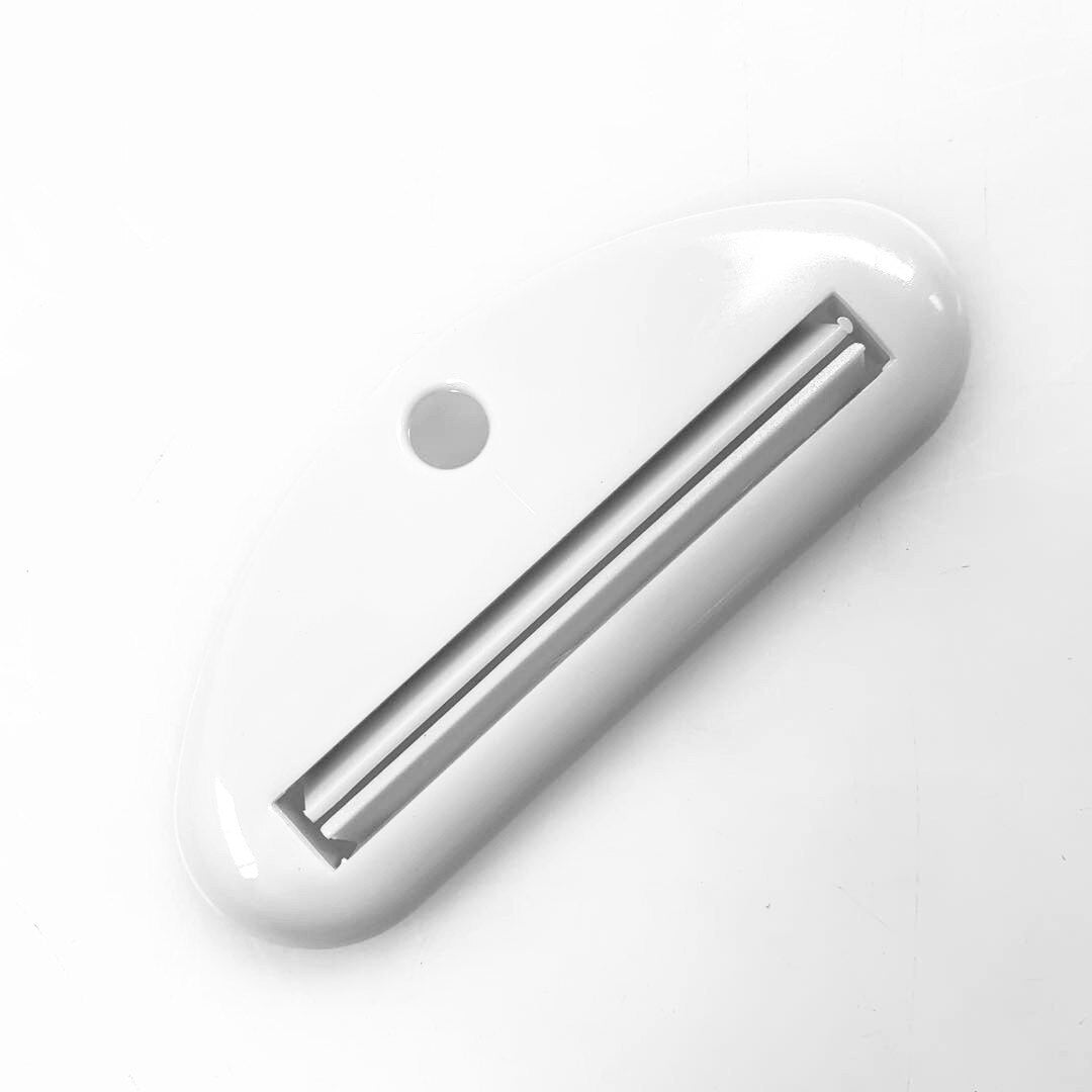 LoungeYard | Easy Roll Toothpaste Squeezer — product view 7