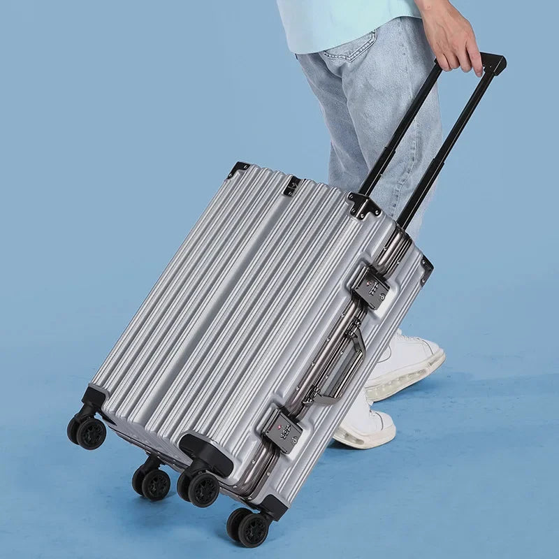 LoungeYard | Aluminum Frame Hardshell Suitcase – Reykjavik — product view 1