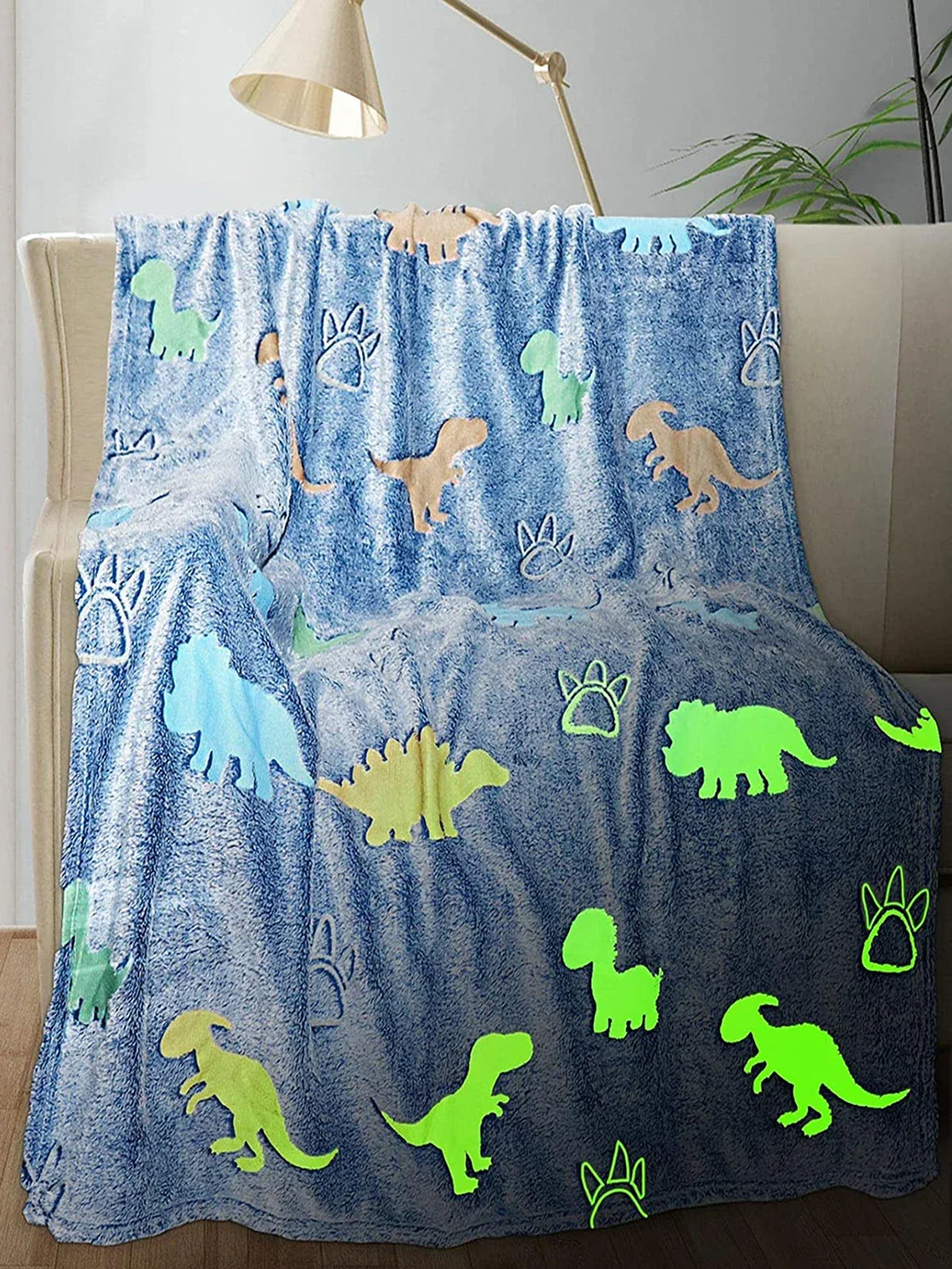 LoungeYard | Luminous Plush Blanket — product view 6