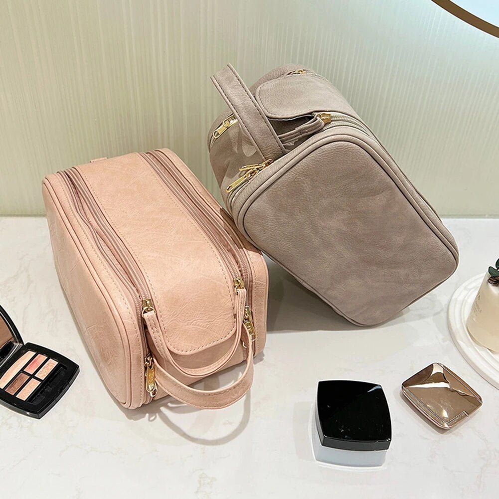 LoungeYard | Beauty Bag - Spacious bag - Ideal for your beauty essentials! — product view 2