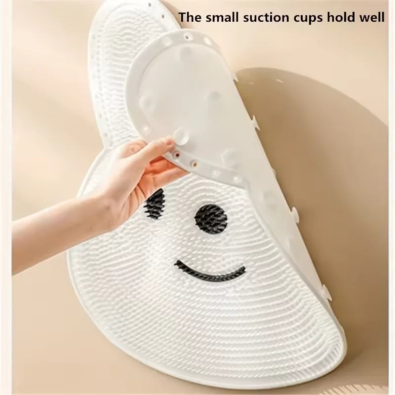 LoungeYard | Exfoliating Shower Foot Scraper — product view 3