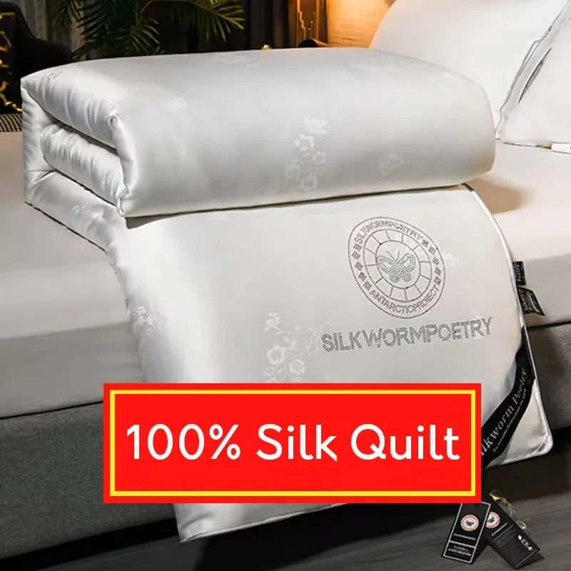LoungeYard | Luxury Winter Duvet made of 100% Mulberry Silk — product view 5